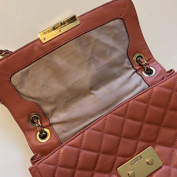 Michael Kors Sloan Quilted Mauve Bag - Picture 8 of 15